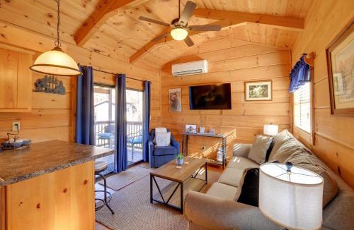 Damascus House | Bike, Hike, Ride & Fish from Cozy Creekside Cabin
