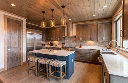 Banner Elk Cabin | Birds Nest Retreat - Eagles Nest Village, hot tub, views, outdoor fireplace!