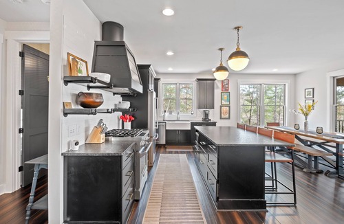 Nebo House | Birdsong | Fire Pit & Easy Access to Lake James!