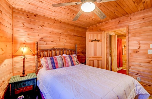 Newland Cabin | Black Bear Lodge at LLH - Spacious House! Game Room! Fire pit! Land Harbor Amenities!