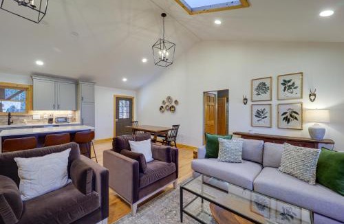 Blowing Rock House | Blowing Rock Escape w/Covered Deck & Fire Pit