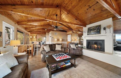 Apple Ridge House | Blowing Rock Skies