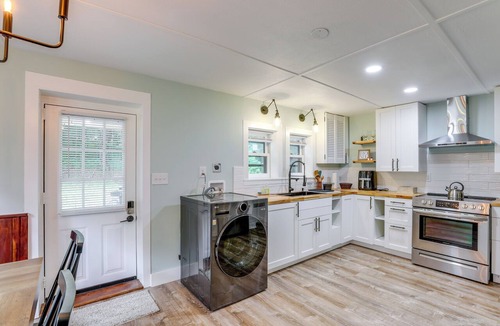 Newland House | Blue Ridge Escape w/Fire Pit: Hike, Ski + Explore