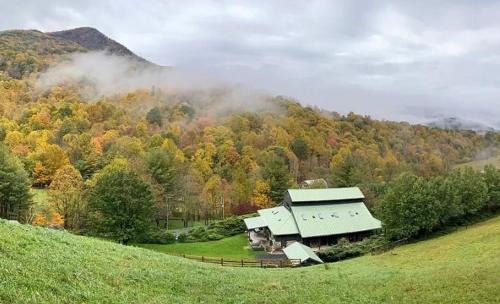 West Jefferson House | Bluff View Farm