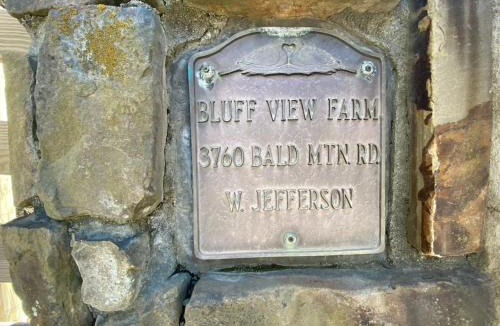 West Jefferson House | Bluff View Farm