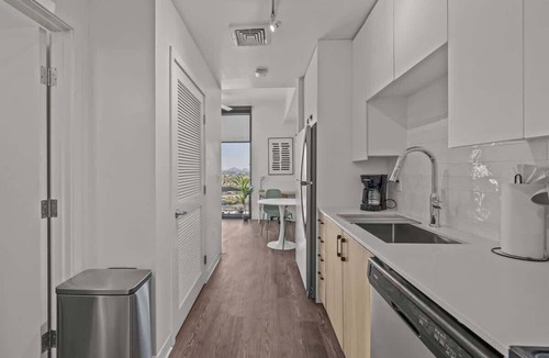 Evans Churchill Apartment | Boulevard Stays Studio Retreat Pool & Gym Included 1