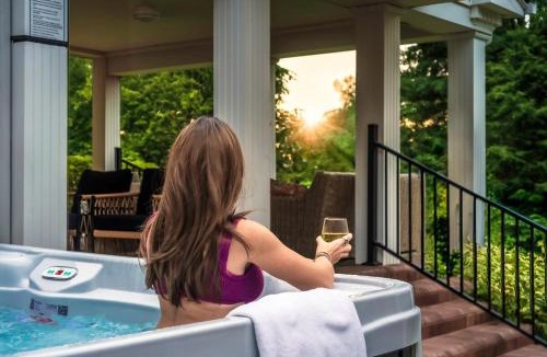 Frankfort House | Bourbon Trail Estate! Golf Sim, Speakeasy, 14