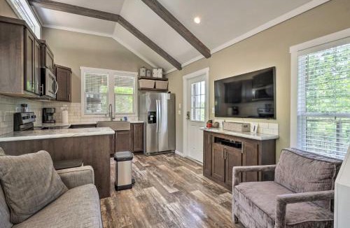 Branson House | Branson Tiny Home on 52 Acres w/Private Pond!
