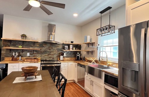 East Providence Apartment | Bright & Cozy 2-Bed Home w Free Parking & Laundry”