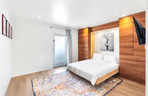 Roosevelt Apartment | Bright Micro-Flat steps from DTPH Pool & Parking