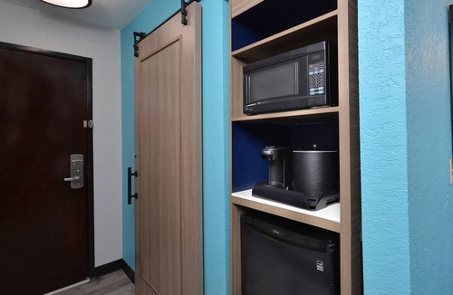 Asheville Hotel | Brookstone Lodge near Biltmore Village, an Ascend Collection Hotel