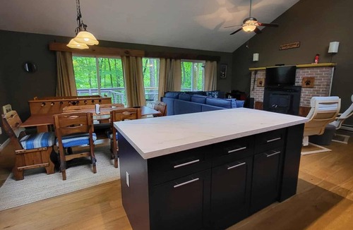 Berkeley Springs House | Bunkaroono- Family Friendly