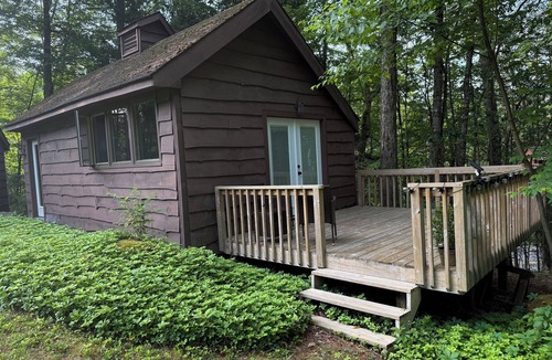 Otis Cabin | Butterfly Bungalow! Charming 2-bedroom Cabin and Studio in delightful Otis, MA