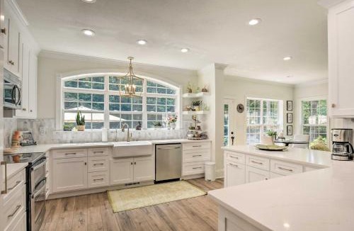 Columbus House | Butterfly Creek Columbus Estate on 3 Acres!