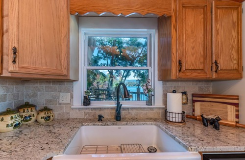 Lake Lure Cabin | Cabin at White Oak Point | Private Waterfront Cabin on Lake Lure with Hot Tub