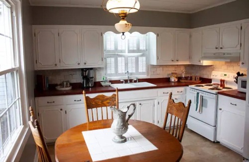 Springfield House | Cabin Chic on Main