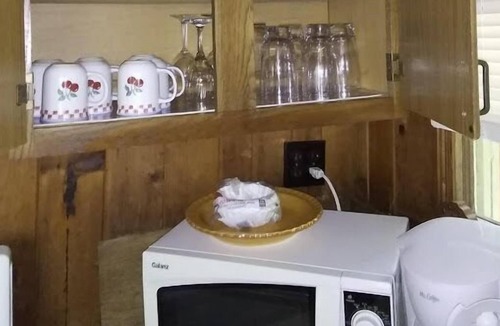 Chimney Rock Cabin | Cabin-Ensuite-Mountain View-Waterfall Cabin