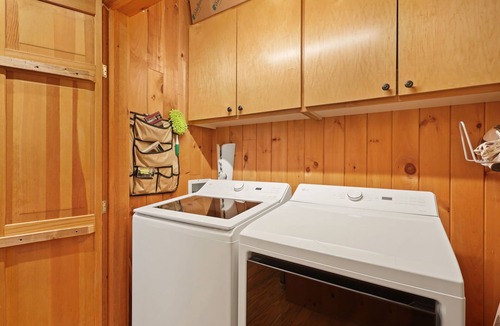 Banner Elk Cabin | Cabin on 6 Acres, VIEWS, Hot Tub + Fire Pit, Games