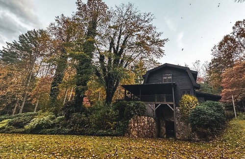 Millers Creek Cabin | Cabin retreat in the heart of the Blue Ridge Mountains