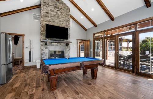 Campton House | Calaboose Retreat