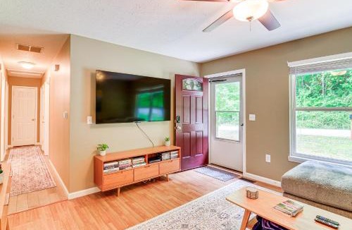 Campton House | Campton Cottage w/Hot Tub, Near Hiking + Climbing