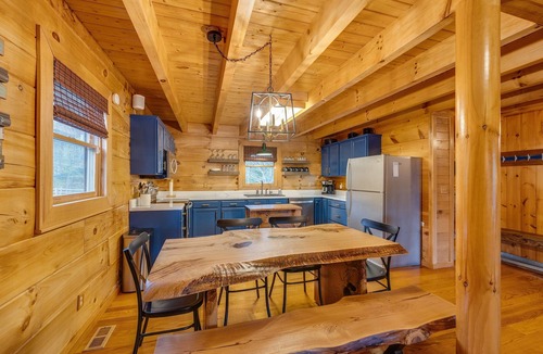 Butler Cabin | Canyon Dream - Watauga Lake Dock Firepit & Summer Fun Awaits