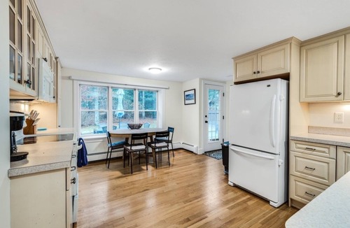 Osterville House | Cape Cod getaway near Craigville Beach
