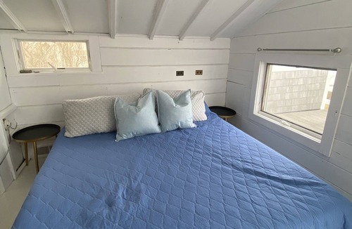 East Orleans Cottage | Cape Cod Oceanfront Cottage