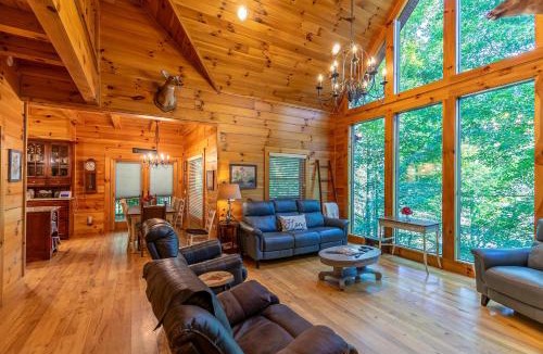 Elk Park House | Cardinals Nest