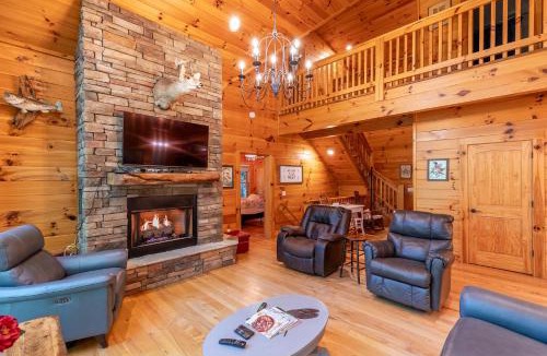 Elk Park House | Cardinals Nest