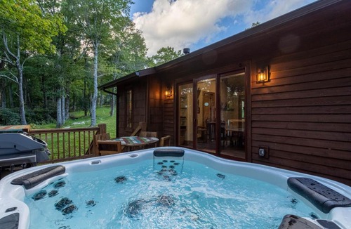 Blowing Rock House | Carolina Wren Cottage
