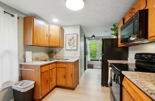 Milford Apartment | Carriage House Retreat 2