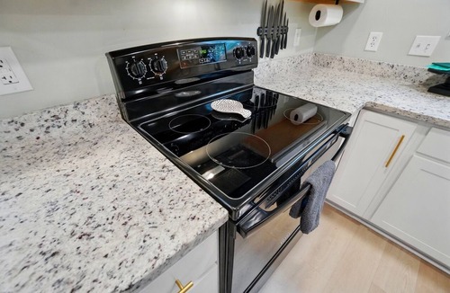 Milford Apartment | Carriage House Retreat 1