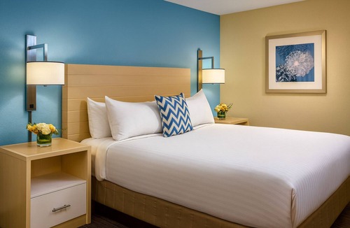 Blue Ash Hotel | Central Comfort, Family-Friendly Suite w/Breakfast | Onsite Seasonal Pool
