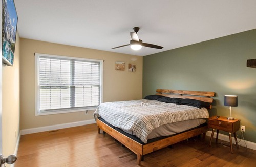 Greene County House | Centrally-located to Greeneville, Jonesborough, Johnson City.