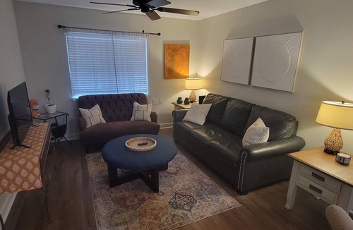Clemson Condo | Charming 2-bedroom condo only 2 miles to Clemson University