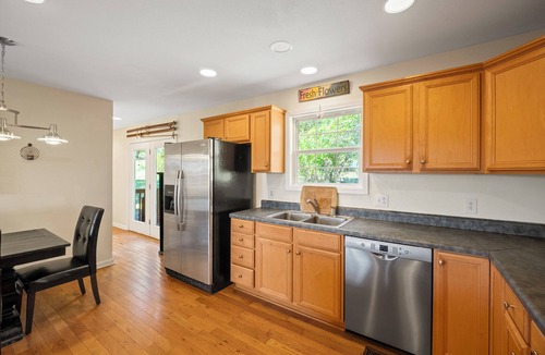 Morganton House | Charming 3-bedroom house with WiFi, AC in lovely Morganton