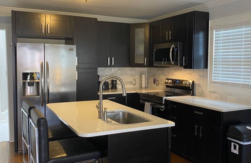 Cherry House | Charming bungalow in historic Cherry Neighborhood - Amazing Location