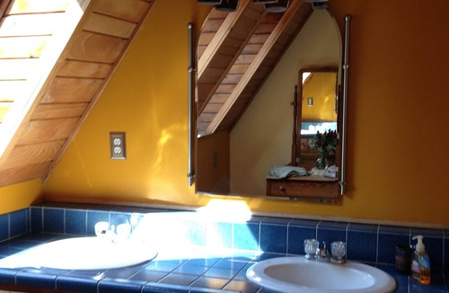 Fairview Cottage | Charming Cottage-Beautiful Views-Private Pond-~NC~ Mountains!