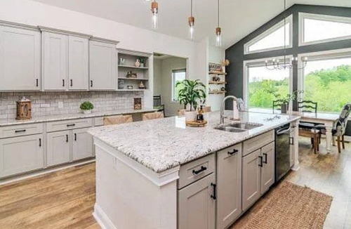 Moorefield House | Charming Kentucky Ranch Sharpsburg Ky