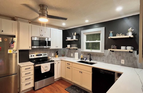 Woodfin Cottage | Charming Purple Cottage located 10 minutes from Downtown Asheville