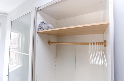 Back Bay Apartment | Charming Studio on Boston's Iconic Newbury St. #8