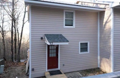 Sugar Mountain House | Charming townhome with 2 master suites, WiFi, AC in tranquil Sugar Mountain