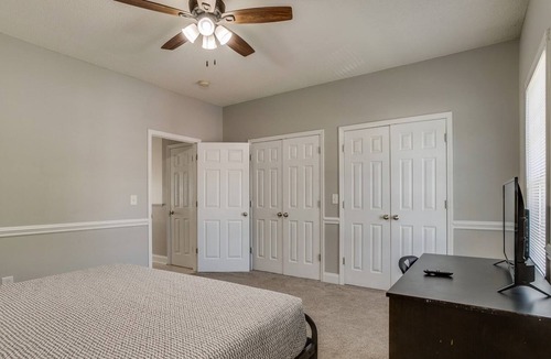 Johnson City House | Charming Townhome - 2 story, 2 bd, 2 bath, 1 car garage. No smoking. No pets.
