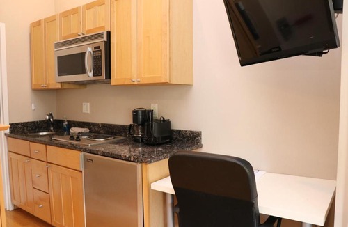 Columbus Apartment | Cheap, Furnished Studio in Downtown Boston #7