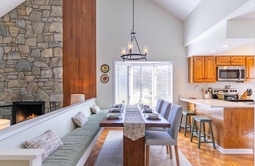 Blowing Rock Condo | Chetola Chestnut 8 - close to downtown Blowing Rock!
