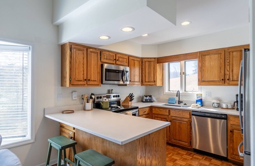 Blowing Rock Condo | Chetola Chestnut 8 - close to downtown Blowing Rock!
