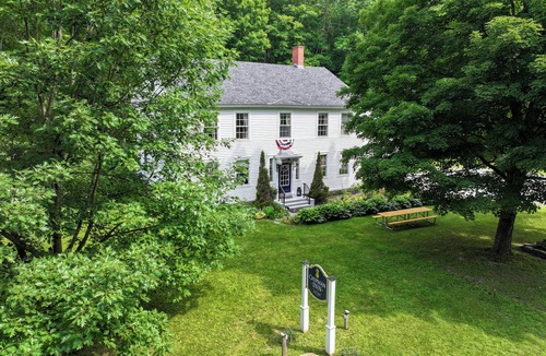 Bread Loaf Bed & Breakfast | Chipman Inn