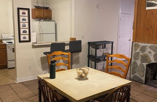 Bellevue Apartment | Cincinnati themed open floor plan private space