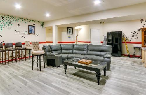 Clarksburg Apartment | Clarksburg Getaway Near DC + Baltimore Sights!
